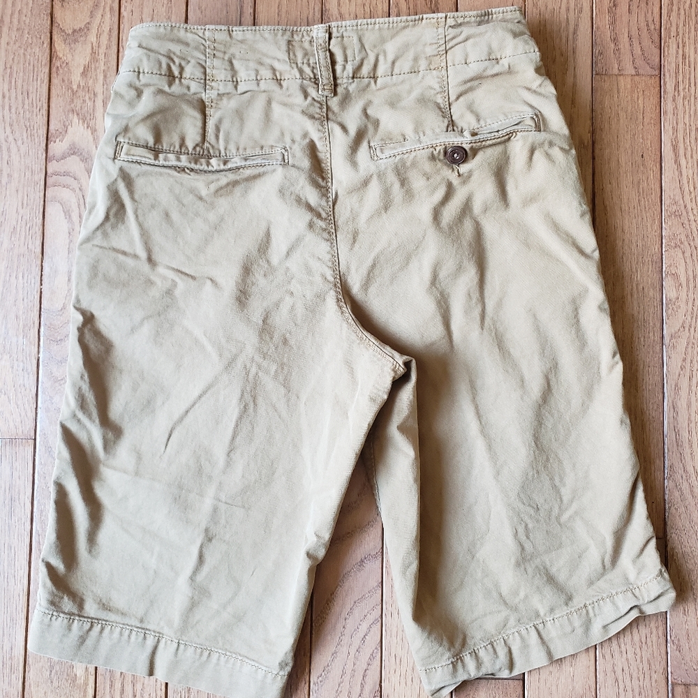American Eagle Extereme Flex Khaki Shorts - Picture 2 of 4